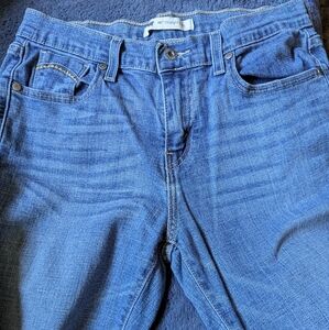 Levi's 505 Denim Jeans Straight Leg Women's 6 in Classic Blue With Stitch Detail